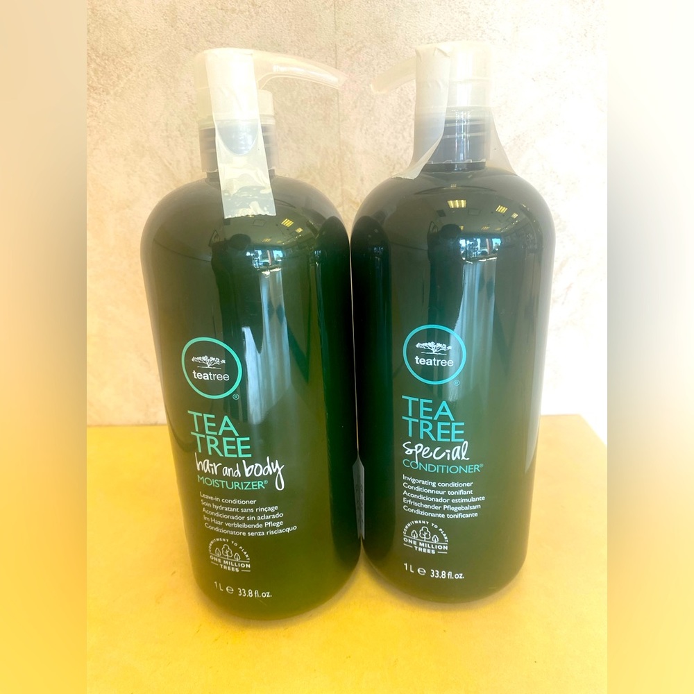 Tean tree conditioner and leave in conditioner bottles of 1 litre